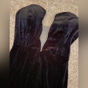 S - Elegant Strapless Black Velvet Dress NWOT
